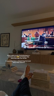 Sophie Mudd feet photo thumbnail