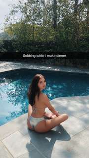 Sophie Mudd feet photo thumbnail