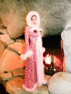 Sophie Mudd feet photo thumbnail