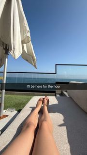 Sophie Mudd feet photo thumbnail