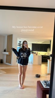 Sophie Mudd feet photo thumbnail