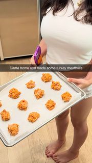 Sophie Mudd feet photo 17