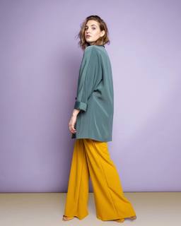 Sophie Nélisse feet photo thumbnail