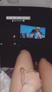 Sophie Nélisse feet photo thumbnail