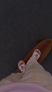 Sophie Nélisse feet photo thumbnail