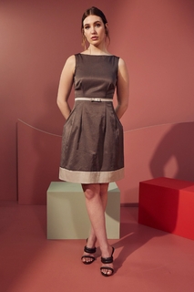 Sophie Nélisse feet photo thumbnail