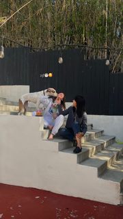 Sophie Nélisse feet photo thumbnail