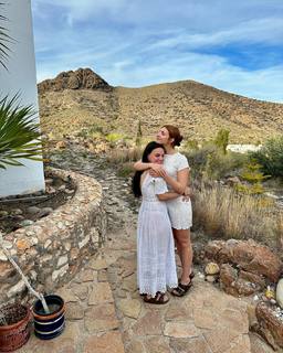 Sophie Nélisse feet photo thumbnail