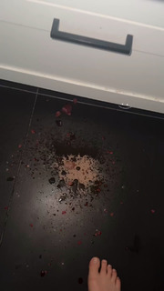 Sophie Nélisse feet photo thumbnail