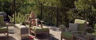 Sophie Nélisse feet photo thumbnail