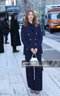 Sophie Nélisse feet photo 13