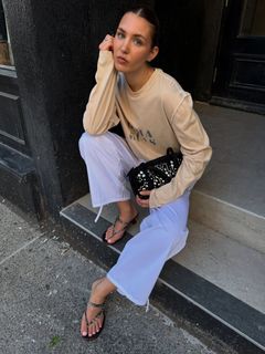 Sophie Nélisse feet photo 2