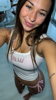 Sophie Rain feet photo thumbnail