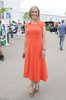 Sophie Raworth feet photo 5