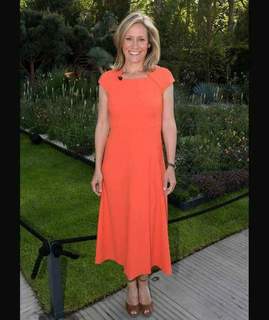 Sophie Raworth feet photo 4