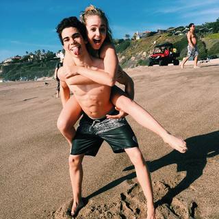 Sophie Reynolds feet photo 10