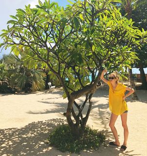 Sophie Rundle feet photo thumbnail