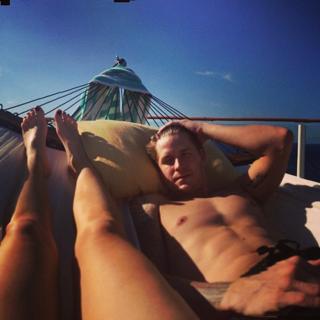 Sophie Simmons feet photo thumbnail