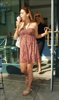 Sophie Simmons feet photo thumbnail