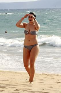 Sophie Simmons feet photo thumbnail