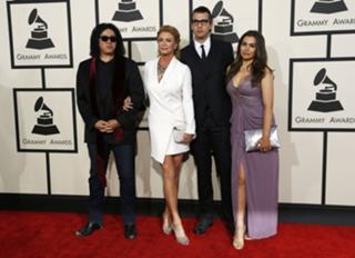 Sophie Simmons feet photo thumbnail