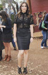 Sophie Simmons feet photo thumbnail