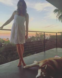 Sophie Simmons feet photo thumbnail