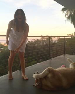 Sophie Simmons feet photo thumbnail