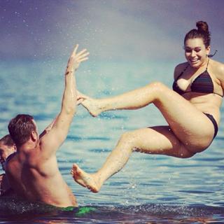 Sophie Simmons feet photo thumbnail