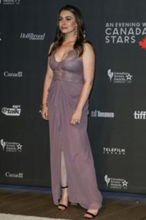 Sophie Simmons feet photo thumbnail