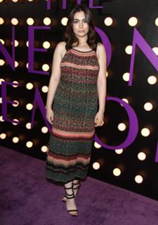 Sophie Simmons feet photo thumbnail