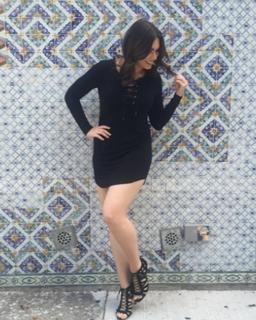 Sophie Simmons feet photo thumbnail