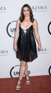 Sophie Simmons feet photo thumbnail