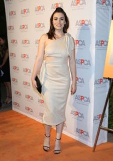 Sophie Simmons feet photo thumbnail