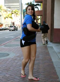 Sophie Simmons feet photo thumbnail