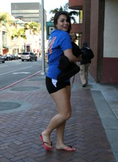 Sophie Simmons feet photo thumbnail