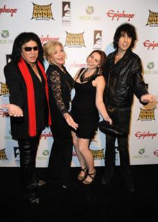 Sophie Simmons feet photo thumbnail