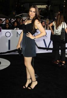 Sophie Simmons feet photo thumbnail