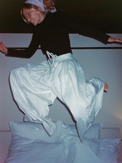 Sophie Simnett feet photo 8