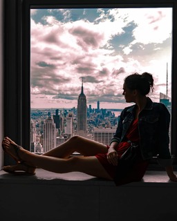 Sophie Skelton feet photo 18