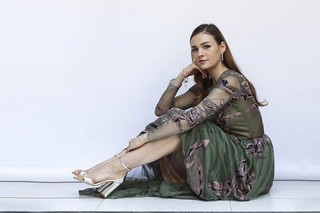 Sophie Skelton feet photo 17