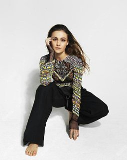 Sophie Skelton feet photo 7