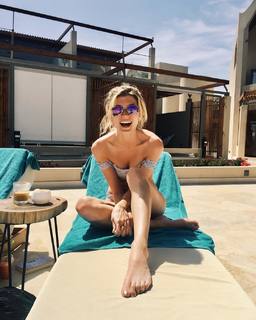 Sophie Sumner feet photo 5