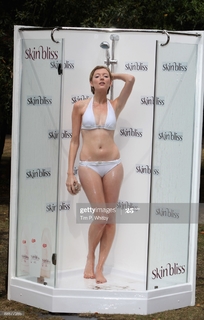 Sophie Sumner feet photo 3
