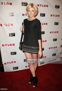 Sophie Sumner feet photo 4