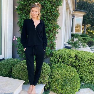 Sophie Sumner feet photo 11