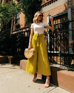 Sophie Sumner feet photo 14
