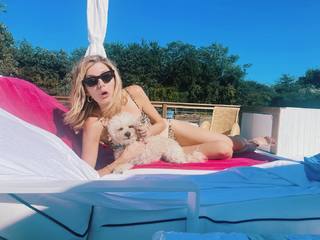 Sophie Sumner feet photo 7