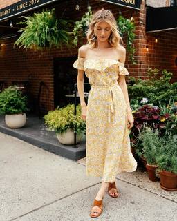 Sophie Sumner feet photo 1