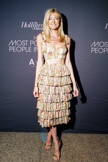 Sophie Sumner feet photo 11